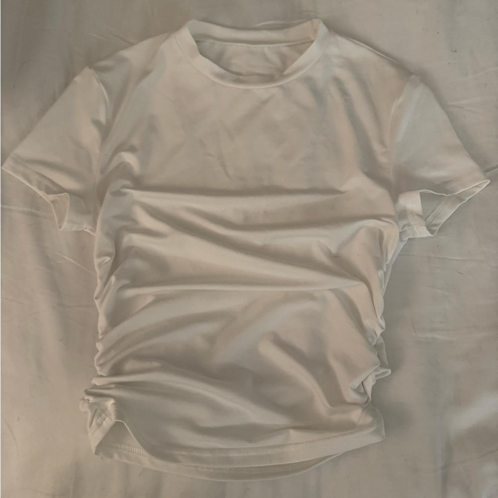 white scrunched tee